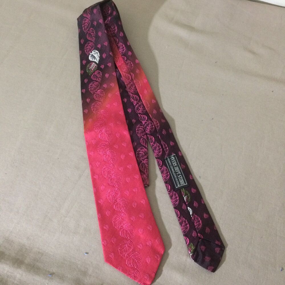 Vintage 1950s Skinny Tie 2” Ombre Pink Rayon Jacquard Leaves Rockabilly Mad Men